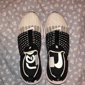 Brand new black and white nikes